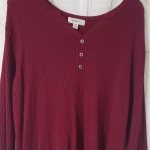 Maroon top